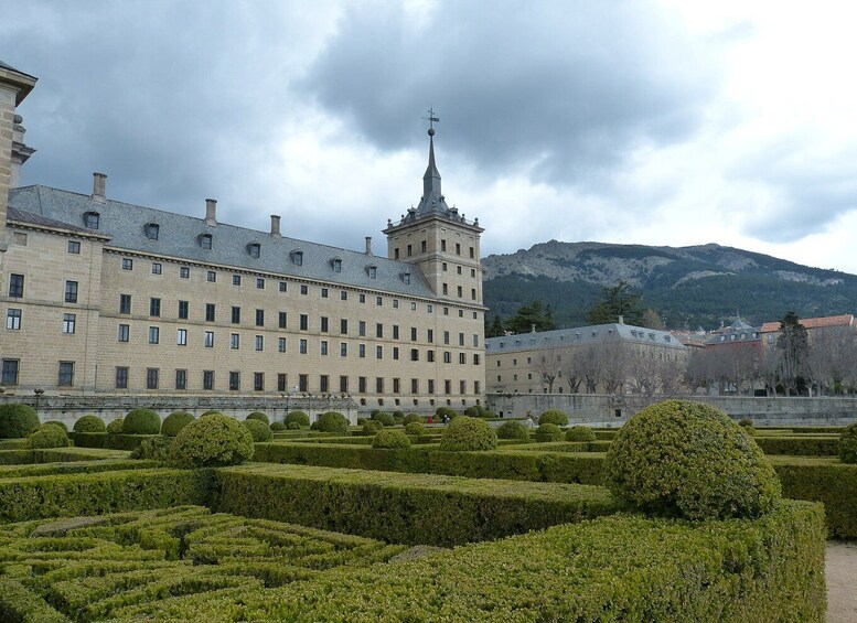 Picture 5 for Activity San Lorenzo de El Escorial: Monastery and Site Guided Tour