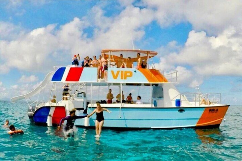 Amber Cove - Taino Bay VIP Party Boat and Snorkeling Tour