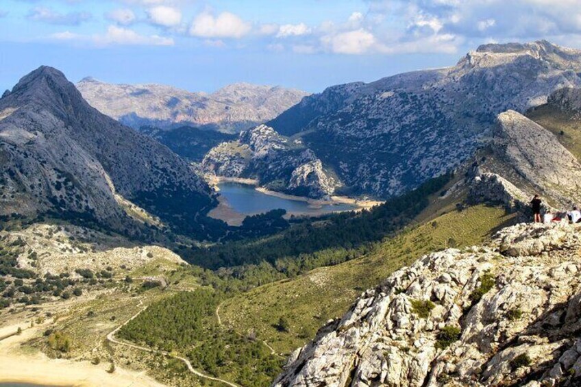 5-Hour Alpine Hiking Tour in Mallorca with Pick-up