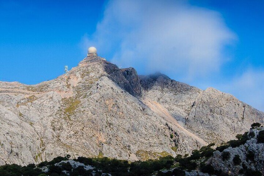 5-Hour Alpine Hiking Tour in Mallorca with Pick-up