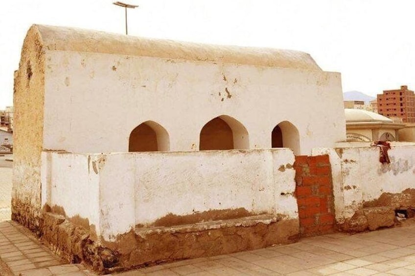 Salman-Al-Farsi-Masjid-Madinah (Included in 7 Mosques)