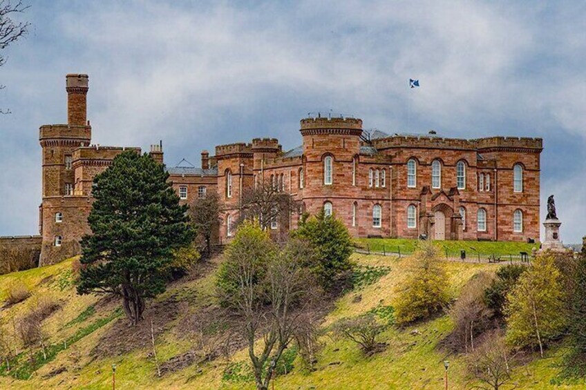Private Guided Tour to Loch Ness 