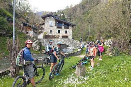 Avventura in MTB sul Lago di Como con bici elettrica e Aperice