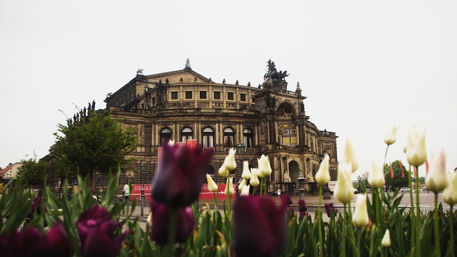 Dresden Self-Guided Audio Tour: Semperoper, Frauenkirche, and many more