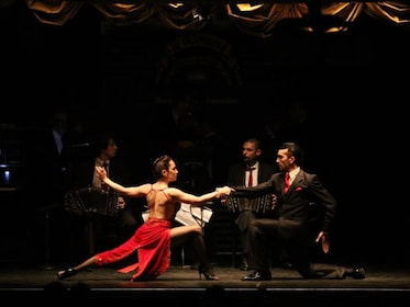 Spettacolo di tango Michelangelo con cena opzionale