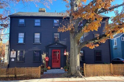 Inside the Daniels House: An Interactive House Tour