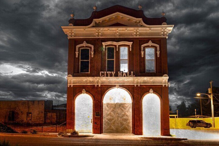 The City Hall/Marshal's Building used to house the city's offices and a firehouse.