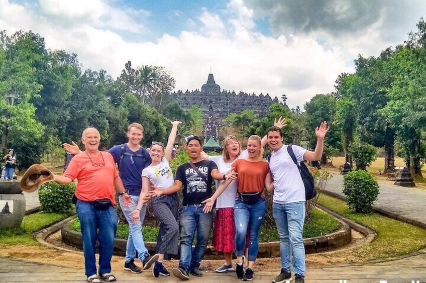 From Semarang port: Borobudur Temple excursion - Cruise Ship Traveler