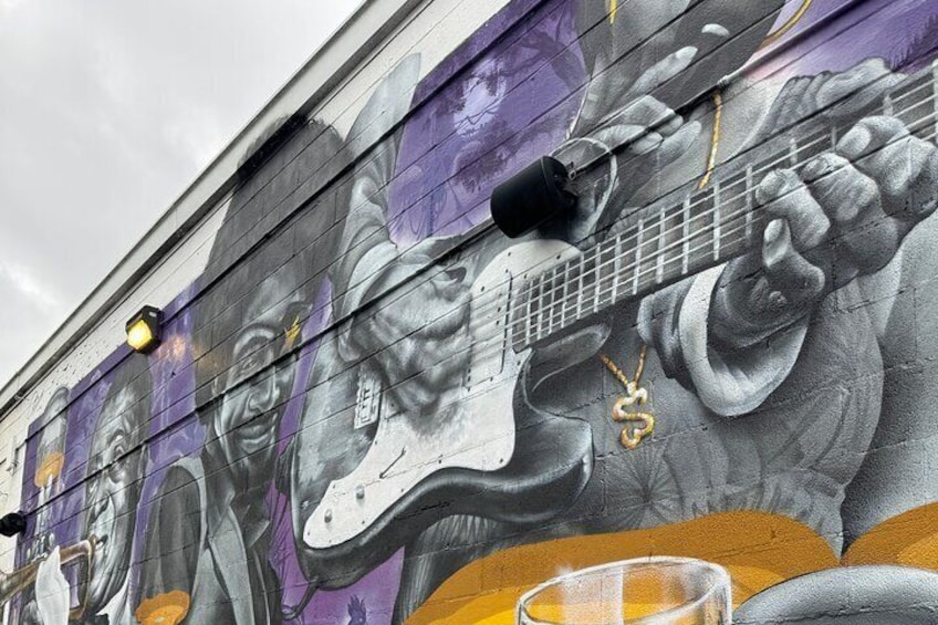 New Orleans Party Bike Bar Tour: Murals, History and Bar Hop