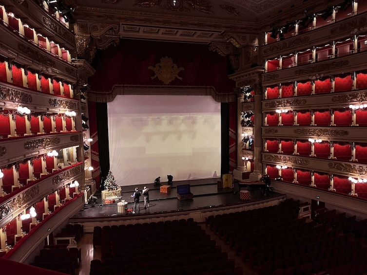 Combo tour: Scala theatre and Duomo Cathedral 