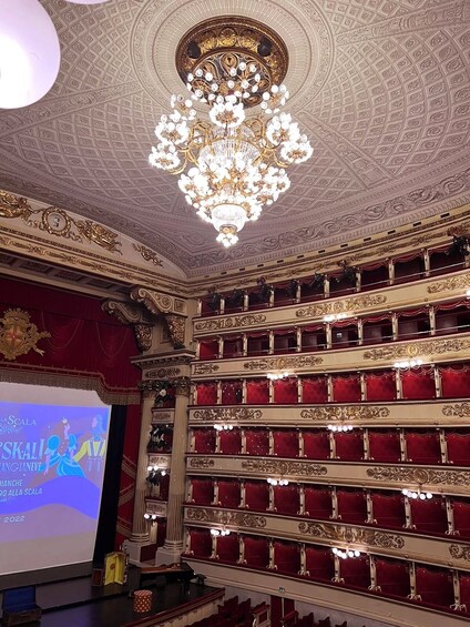 Combo tour: Scala theatre and Duomo Cathedral 