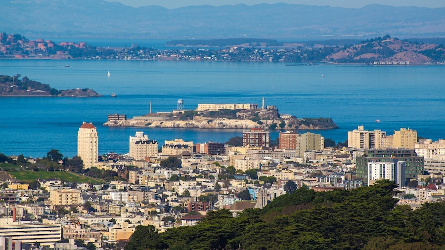 Legendary Alcatraz Island with Self-Guided Audio Tour