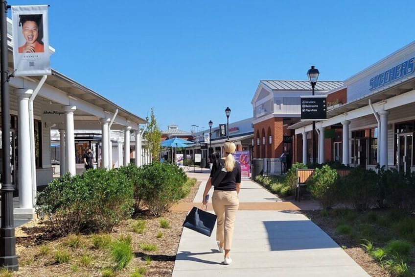 Leesburg Premium Outlets Shopping Tour