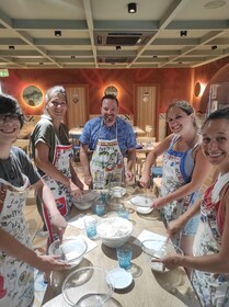 Napoli: Corso di preparazione della pizza napoletana con bevanda