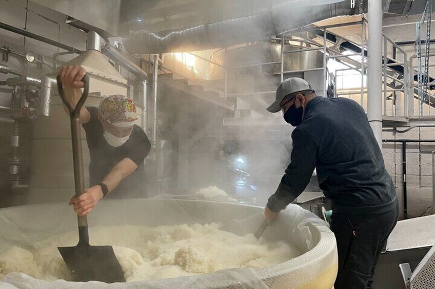 Be a Sake brewer for a Day!Study Abroad Sake at Amabuki sake brewery in Saga