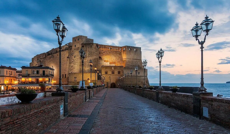 Discover Pompeii and Napoli from Rome