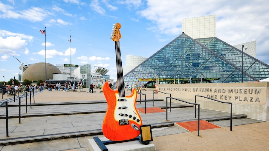 Downtown Cleveland: Old and New Must-See Attractions with In-App Audio Tour
