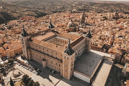 Private tour of Toledo from Madrid, with driver, entrances and private guid...