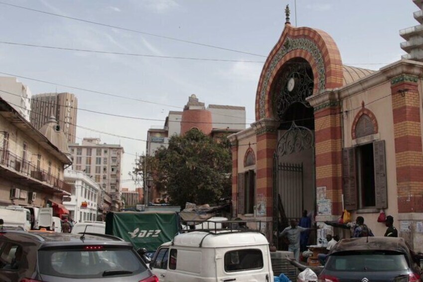 Architectural circuit in the Plateau (Dakar)