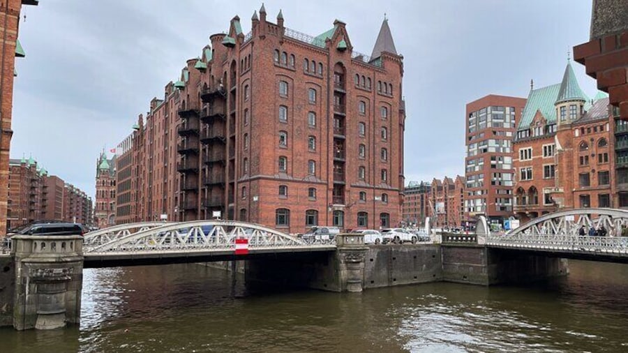 Historic Free Tour of Hamburg Old Warehouse District