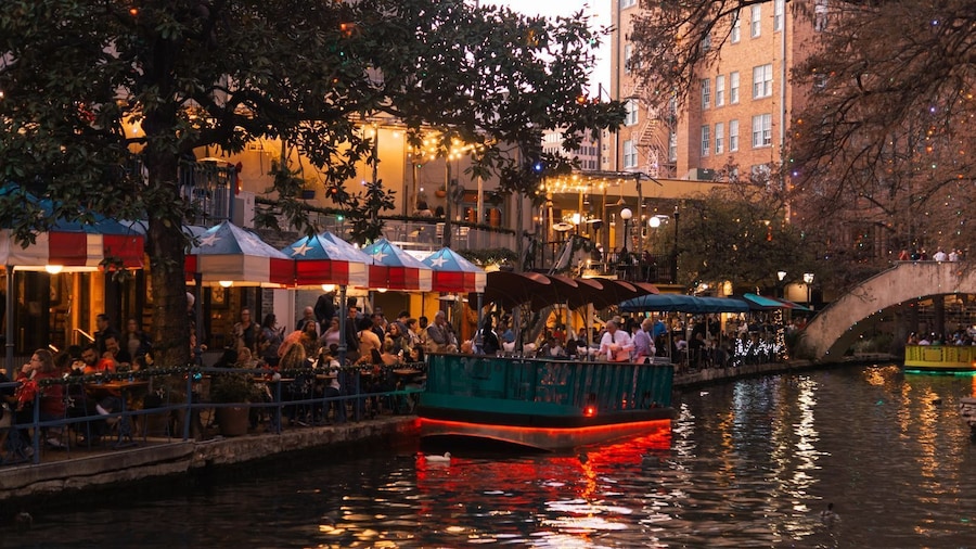 San Antonio's Historic District with Self-Guided Audio Tour