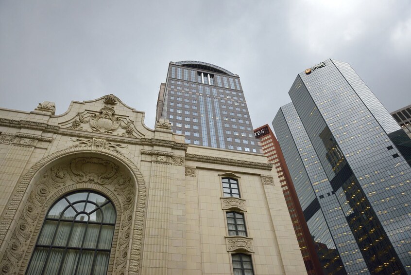 Downtown Pittsburgh Culture and History with Self-Guided Audio Tour