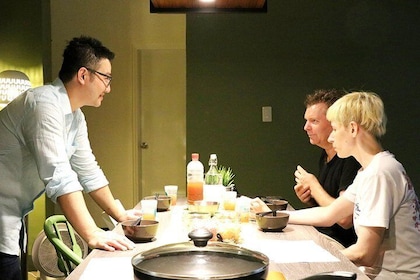 Market Tour and Taiwanese Cooking Class in Taipei