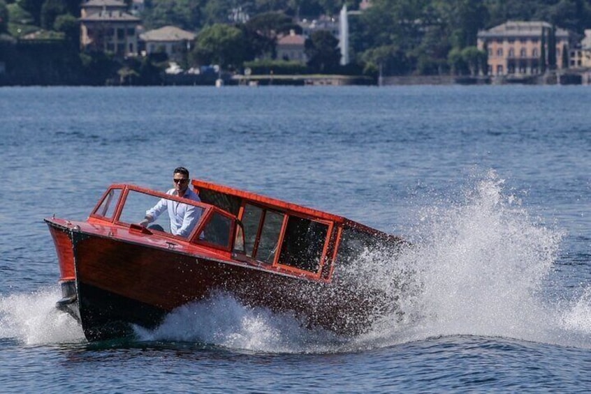 4-Hour Private Wooden Boat Tour on Lake Como 7 pax