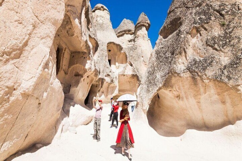 2 Days 1 Night Cappadocia Tour from Istanbul by Plane with Optional Balloon Ride