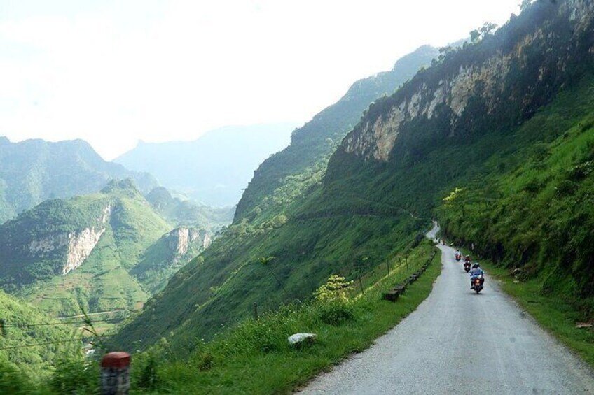 Ha Giang loop 3 or 4 Days, Small Group Tour (within easy riders)