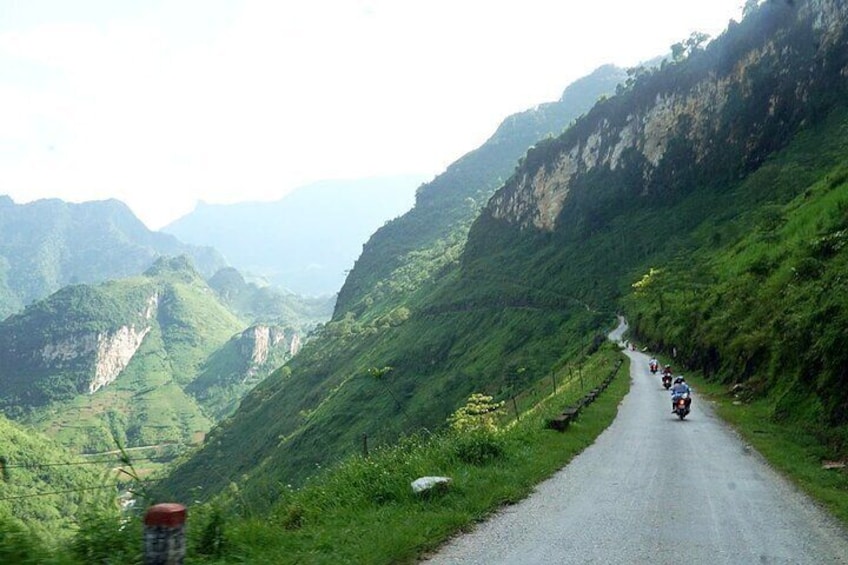 Ha Giang loop 3 or 4 Days, Small Group Tour (within easy riders)