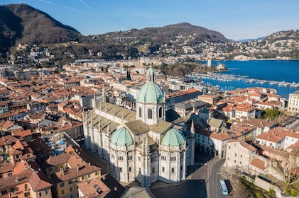 Como: Guided City Walking Tour with Cruise Ticket