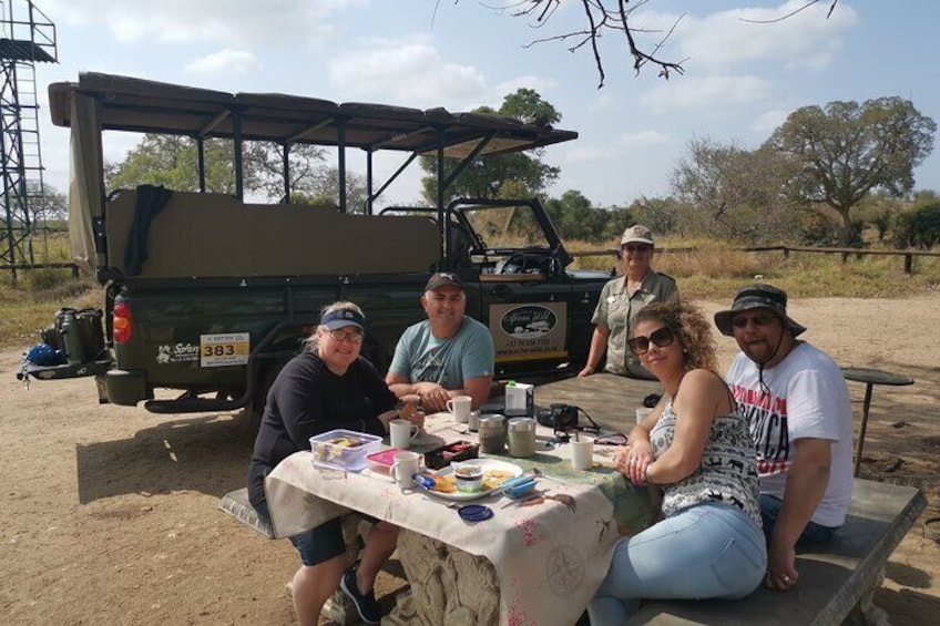 Full Day in Central Kruger National Park with Open Safari Vehicle