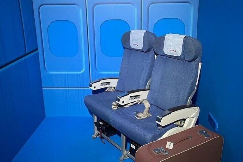 Airplane room