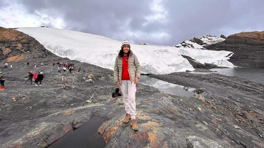 Glacier Pastoruri and Puya Raimondi Full Day Tour
