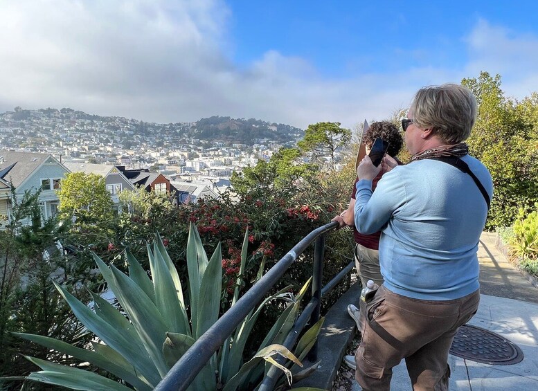 Picture 6 for Activity San Francisco: Neighborhood Walking Tour - 6 Route Options