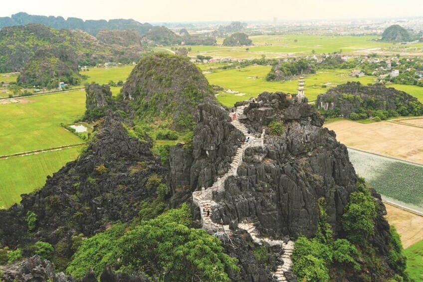 Ninh Binh Full-Day Small Group of 9 Guided Tour from Hanoi