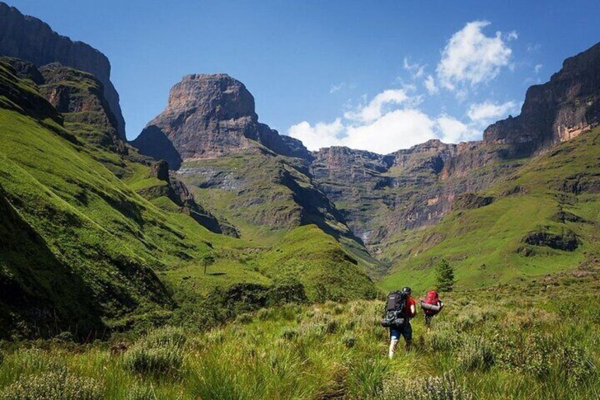 Drakensberg Mountains, Mandela Capture Site & Howick Falls 2 Day Tour