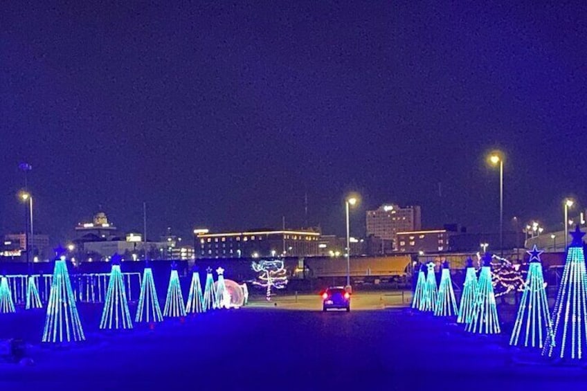 Drive-through Christmas Lights Show. Singing Christmas trees.