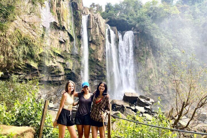 All-Inclusive Full-Day Waterfall and Beach Town Tour (Nauyaca)