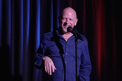 Delirious Comedy Club At Hennessey's Tavern City centre Las Vegas