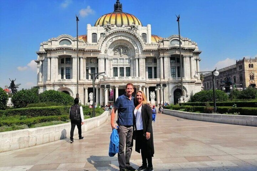 Full-day Private Tour of Xochimilco, Coyoacan con Museo Casa Estudio