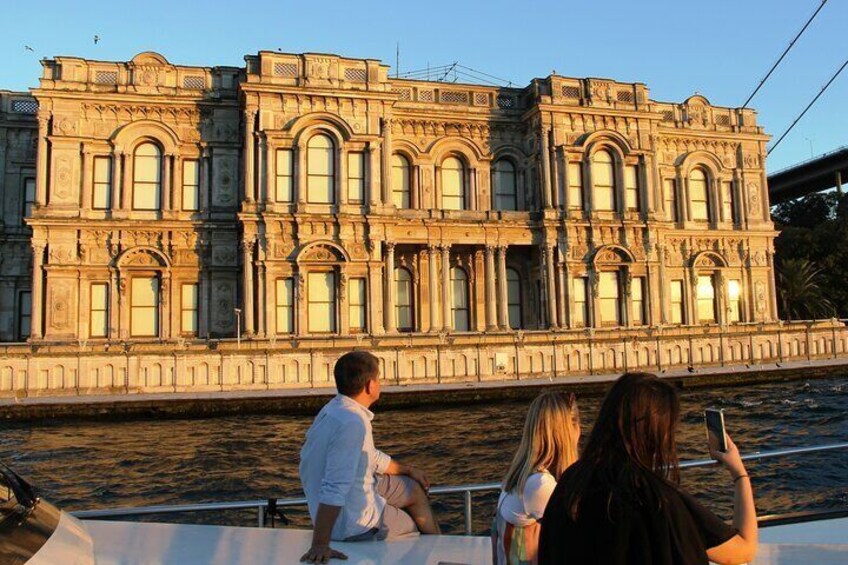Bosphorus Dinner Cruise with Dinner