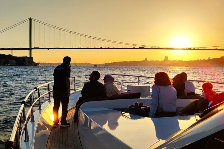 Sunset Cruise with Dinner in Bosphorus