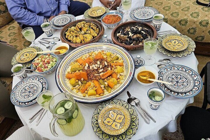 Cook Moroccan Food & Try on Traditional Clothes like a local