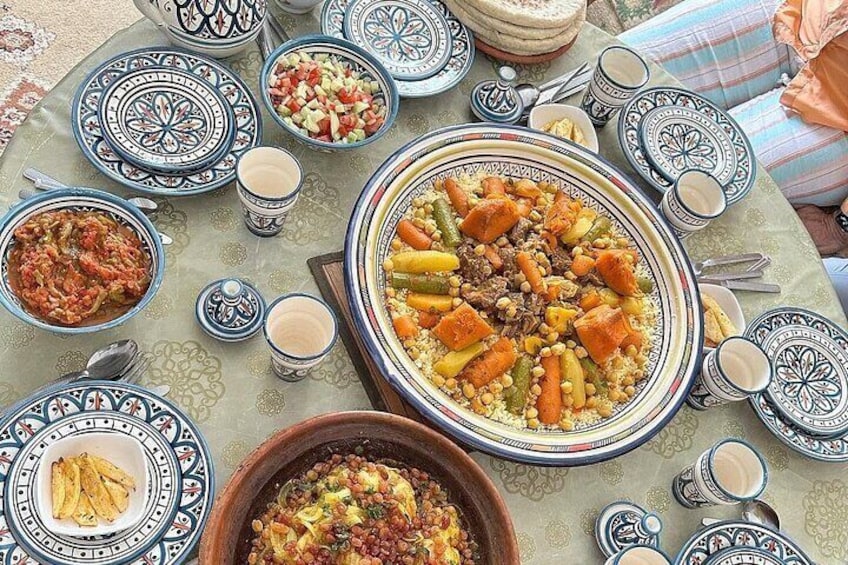 Cook Moroccan Food & Try on Traditional Clothes like a local