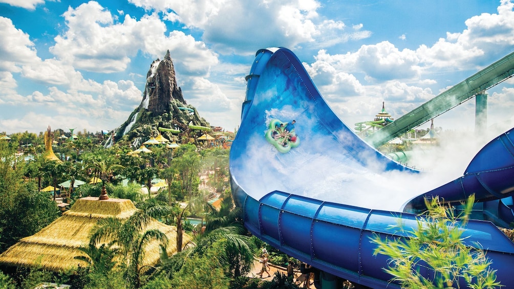 Universal Volcano Bay