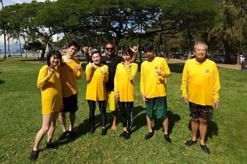 Group Surf Lesson in Waikiki