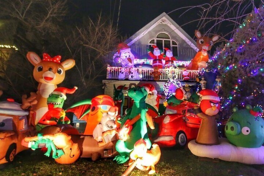 Dyker Heights - Brooklyn Christmas Houses Private Tour