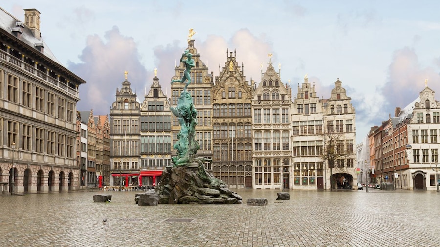 Antwerp: Charm and Originality of the Belgian City with In-App Audio Tour